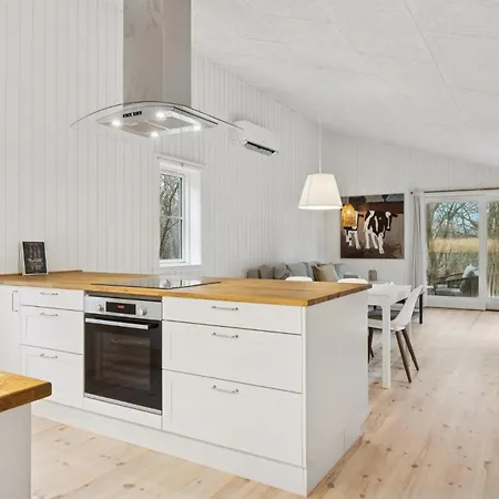 Architect-designed Luxury Summerhouse In Ordrup * Fårevejle