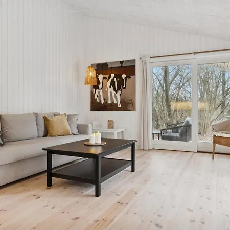 Architect-designed Luxury Summerhouse In Ordrup *